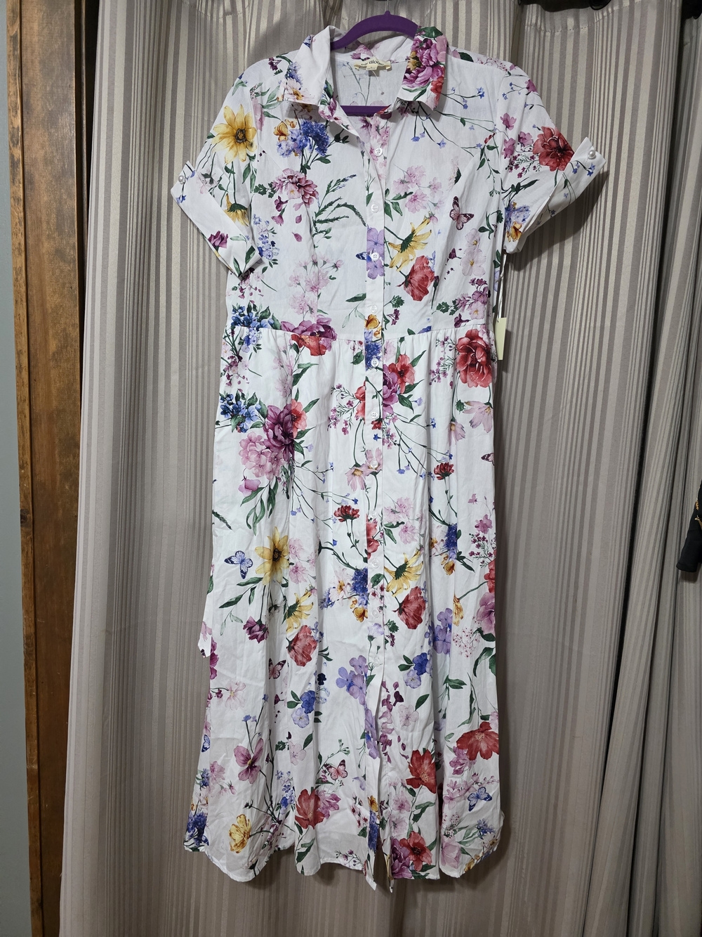 Floral Button-Front Midi Dress in White with Multicolor Blooms